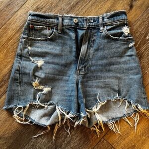 Abercrombie & Fitch Curve Love High Rise Mom Denim Shorts Distressed Raw Hem 25